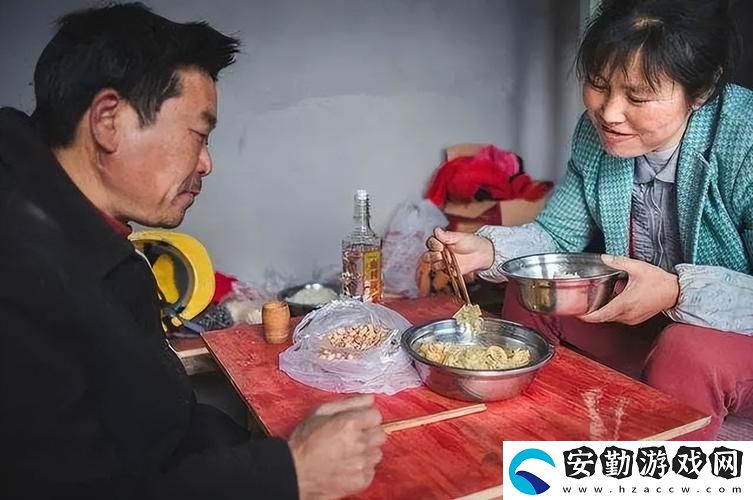 我被9個(gè)建筑工人抬到茶幾上最新動態(tài)