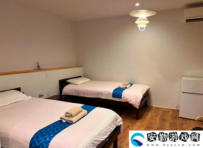 日本夫妻二人一起入住酒店