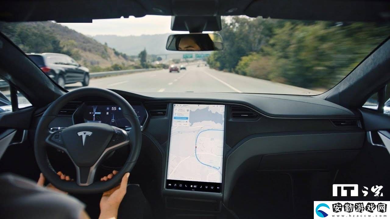 特斯拉Autopilot事故率大降