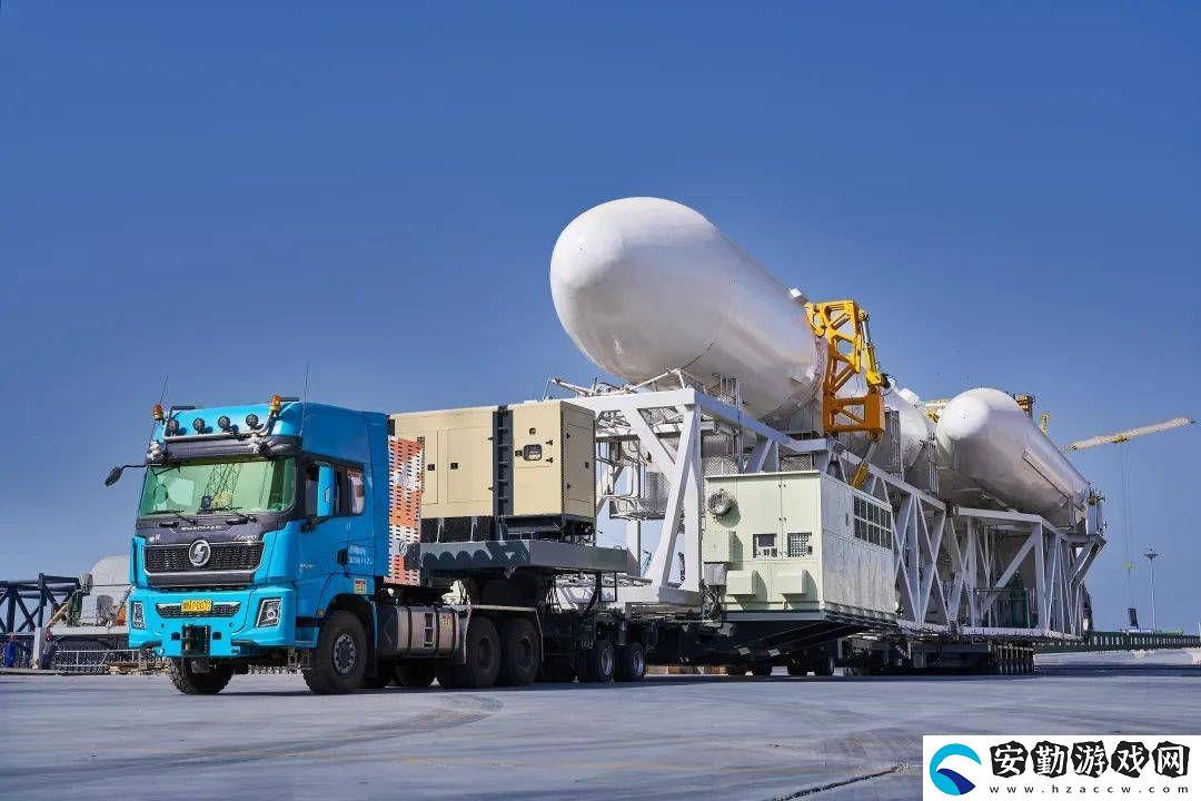 力箭二號液體運載火箭滿載起豎試驗成功